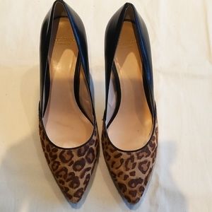 Cole Haan leaped skin with the black at the back high heels